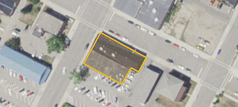 204 1st SE St