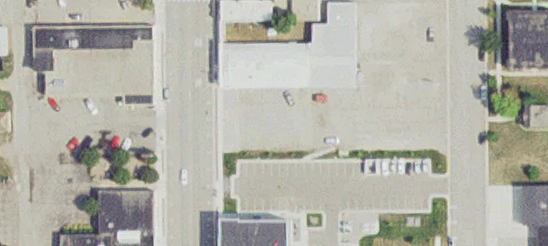 27 Central N Ave