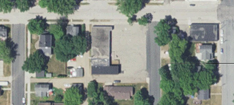 104 Oak SW Ave