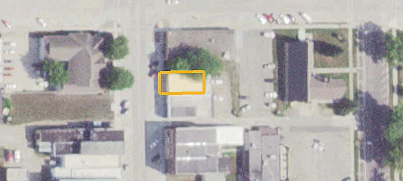 124 Main St