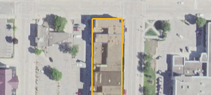 221 Main St