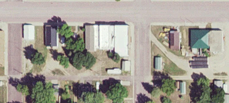 309 America St
