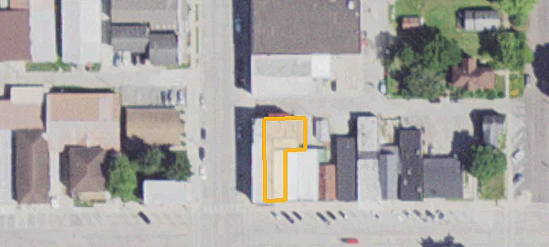 202 Pkwy N Ave
