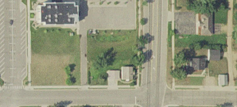 709 Park S Ave