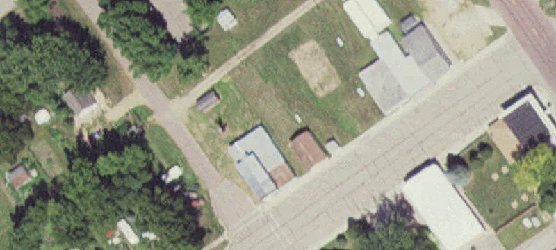 140 2nd St