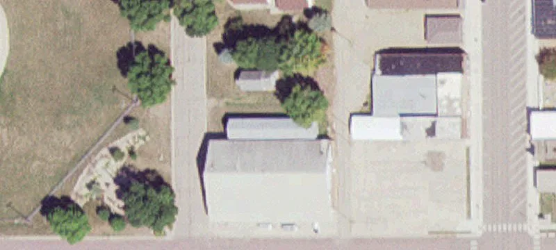 832 5th St