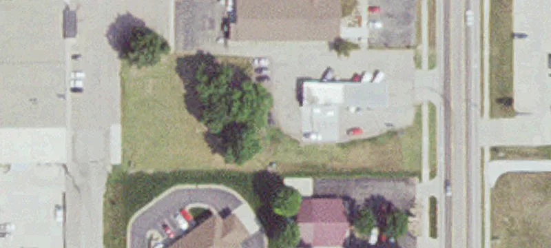 804 Kniss Ave