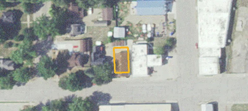 112 3rd NW St