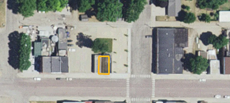 727 Main St