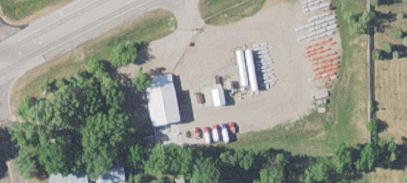 1101 Hwy 7th E