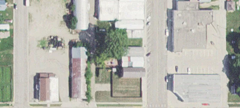 126 Main St