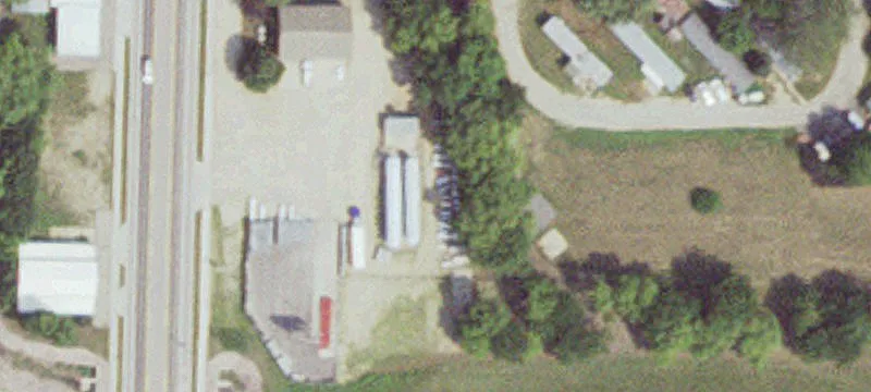 409 Kniss Ave