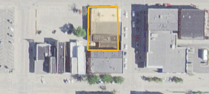 413 Main St