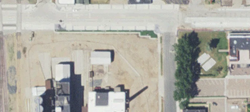 100 2nd SW Ave