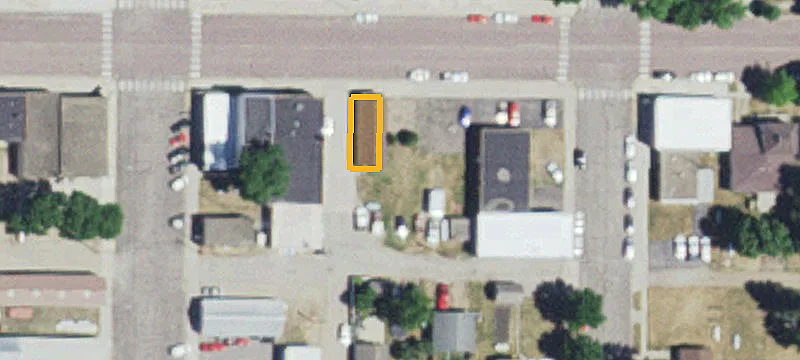 736 Main St