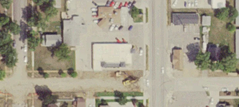 114 8th SE Ave