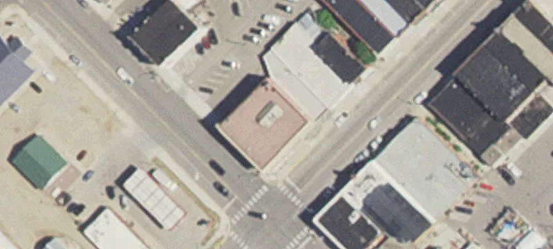 102 Saint Olaf N Ave
