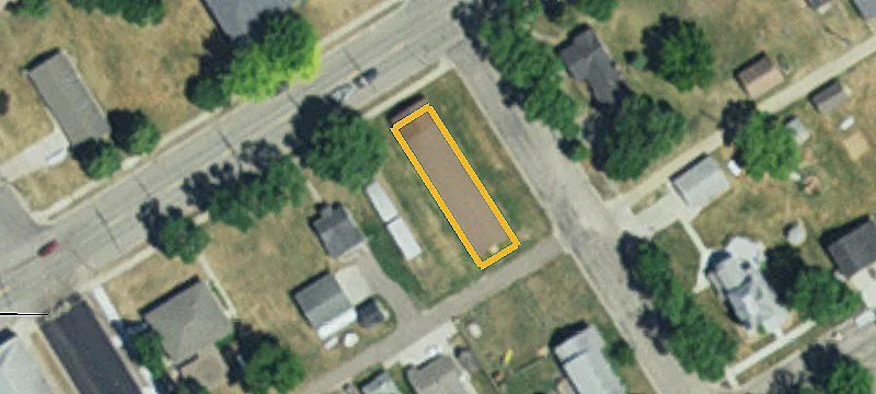 210 5th E St