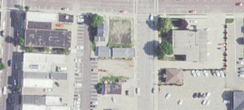 113 2nd NE St