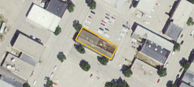121 Main St