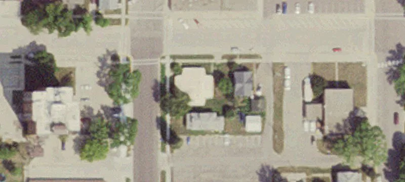 203 2nd SW Ave