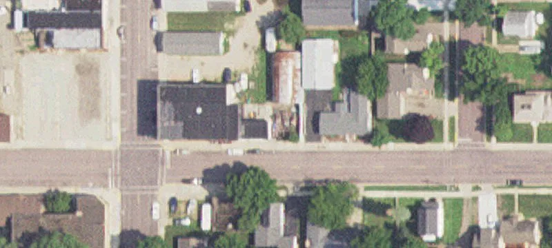305 Paquin E St