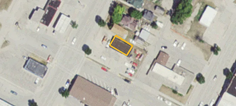 402 Main St