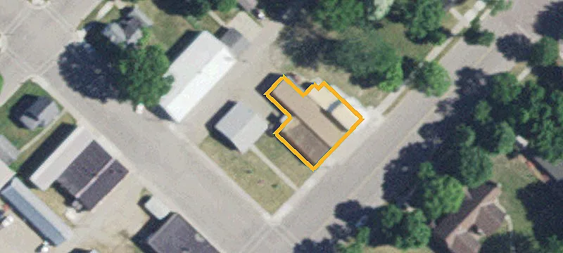 207 Vernon Ave
