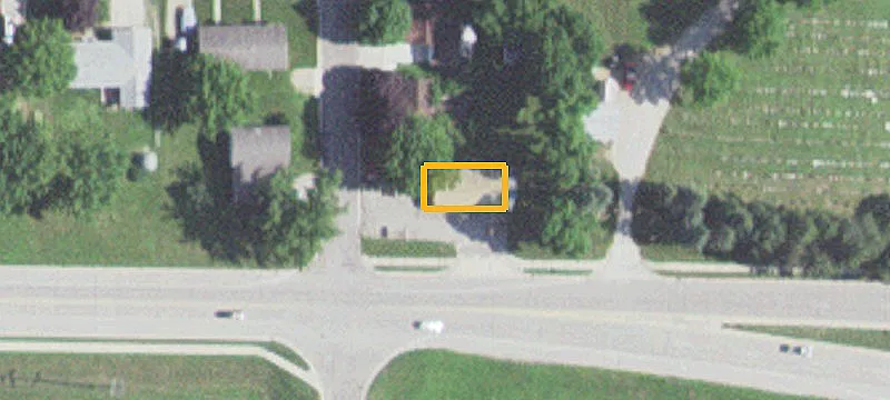 1906 Main St
