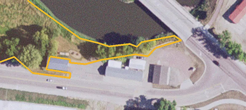 412 Springfield Pkwy