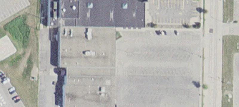 1005 Main St