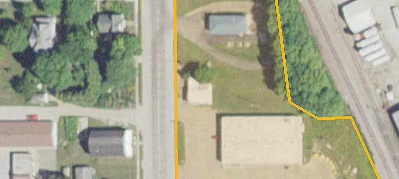 221 Hwy S Ave