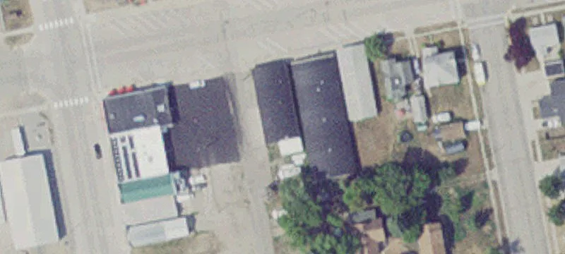 14 4th E Ave