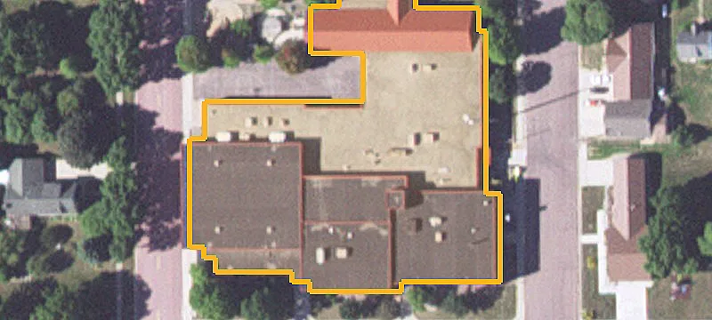 305 Ochre W St
