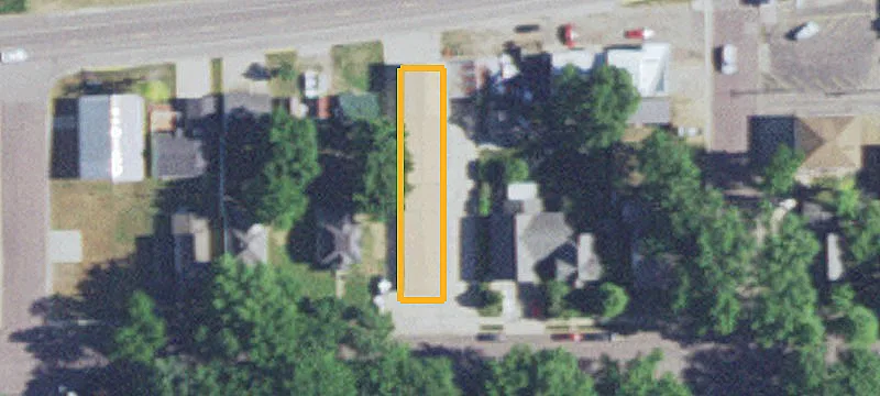 712 Walnut SW St