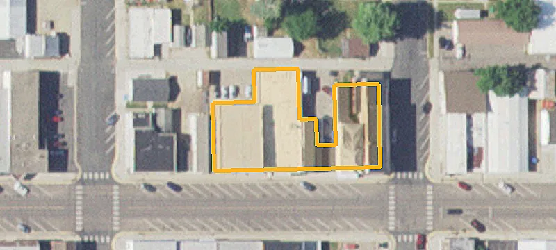 211 Main St