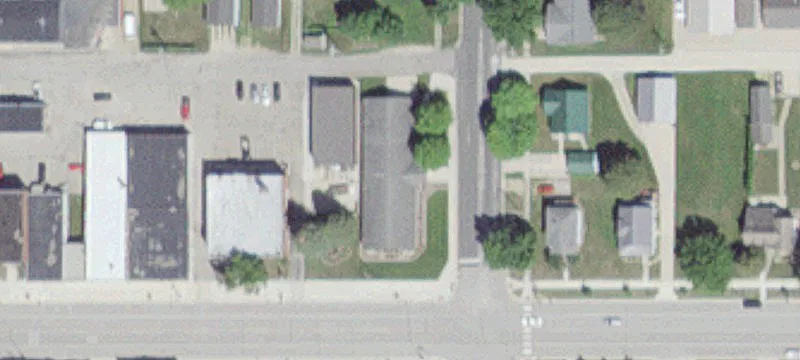 300 Main St