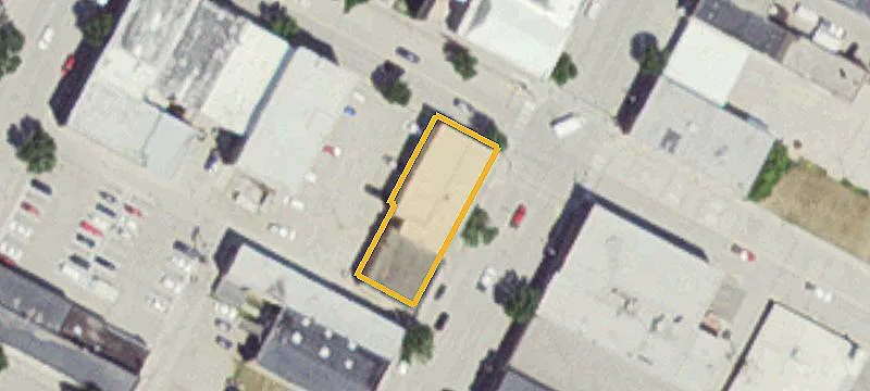 101 Robert St