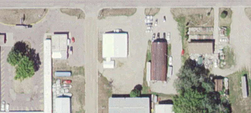 1223 Lk Ave
