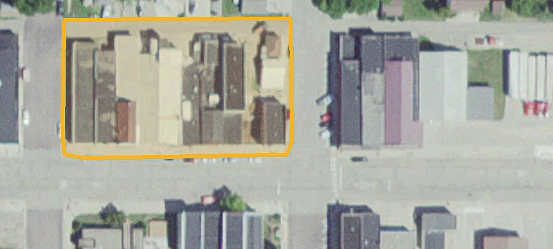 202 5th W Ave