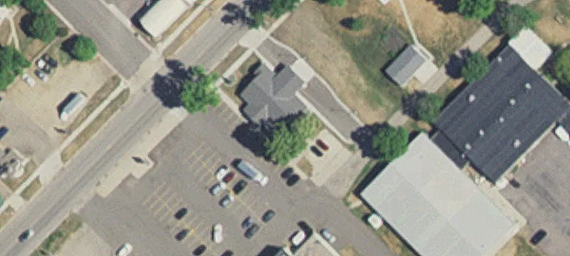 1003 Saint Olaf N Ave