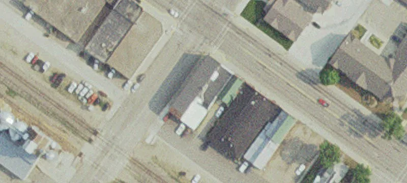102 1st E St
