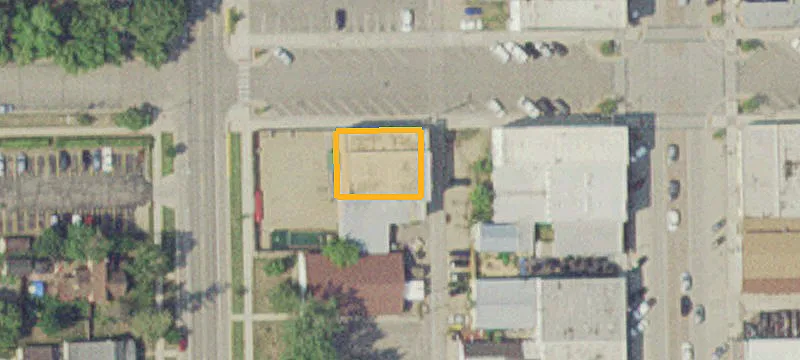 212 3rd W St