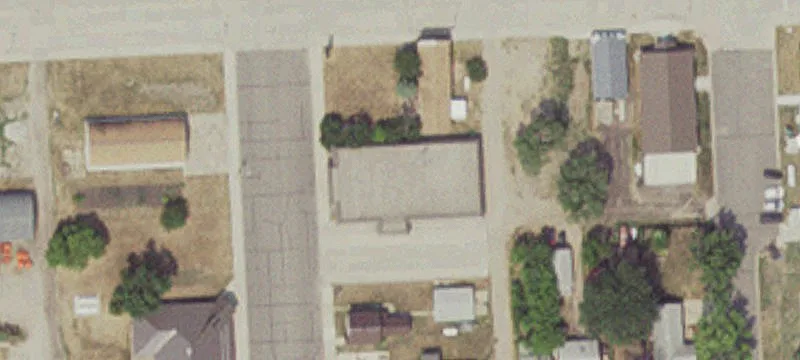 300 2nd W Ave