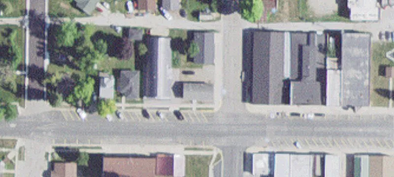 302 Main St