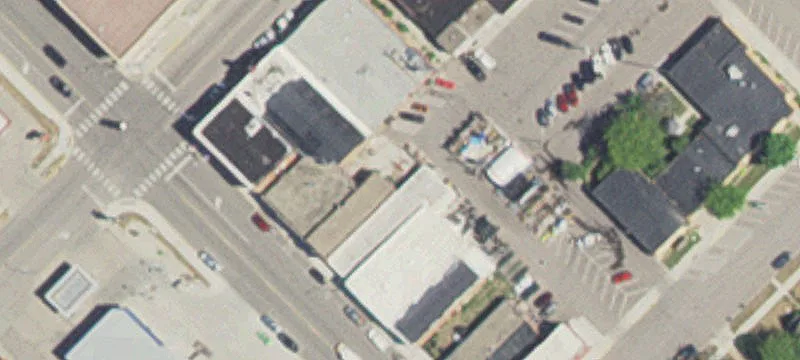 111 1st E St