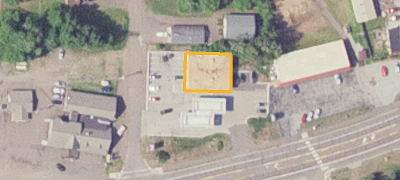 1015 Main St