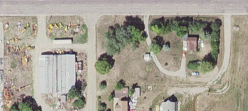 937 Lk Ave