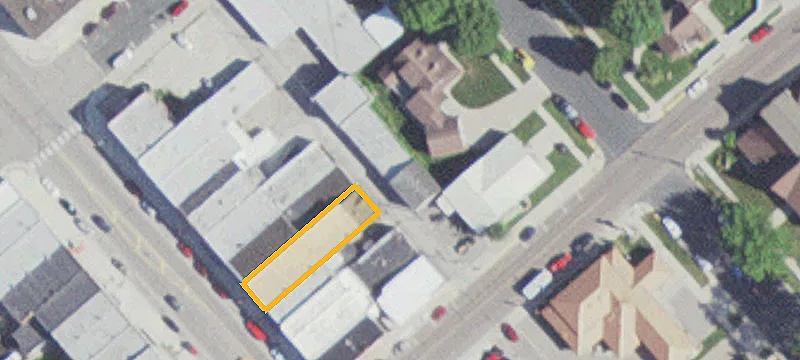 13 3rd SE St