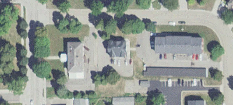 595 Adams NW Ave